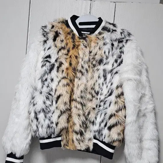 [BUNJANG] Forever 21 Mix Leopard Faux Fur Bomber Jacket / 포에버21 믹스 퍼 레오파드 봄버쟈켓