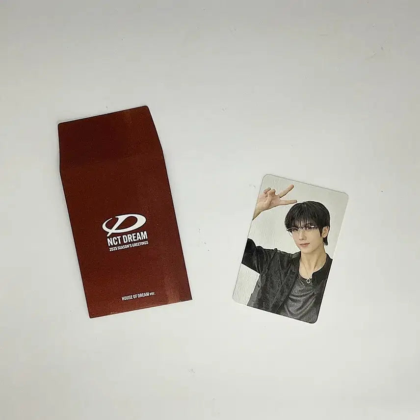[BUNJANG] NCT DREAM Jisung 2025 Season's Greetings Photocard B_1 / 엔시티드림 지성 2025 시즌그리팅 포토카드 트레이딩카드 B_1 NCT DREAM JISUNG 2025 SEASON'S GREETINGS PHOTOCARD B_1