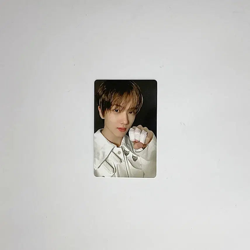 [BUNJANG] NCT DREAM Jisung 2025 Season's Greetings Photocard 2 / 엔시티드림 지성 2023 시즌그리팅 포토카드 트레이딩카드 2 NCT DREAM JISUNG 2025 SEASON'S GREETINGS PHOTOCARD 2