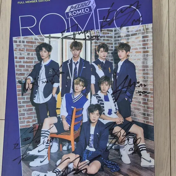 [BUNJANG] Romeo Miro 3rd EP Album Signed / ROMEO MIRO 3rd EP 앨범 친필 싸인
