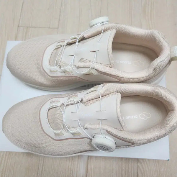 [BUNJANG] Cloud Zero Wolf 2 Dial Sneakers CZ24003 / 새상품 클라우드 제로 울프 2 다이얼 운동화 cz24003 팝니다