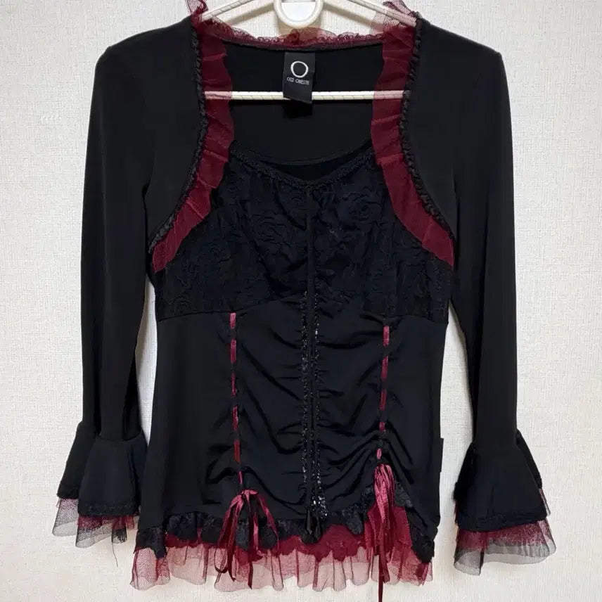 [BUNJANG] Ozz On Black Rose Gothic Blouse / 오월빈티지 오즈온 ozz on 블랙로즈 고딕 블라우스 고스로리 공겜여주 엔틱 오리엔탈 고스 엑시즈팜