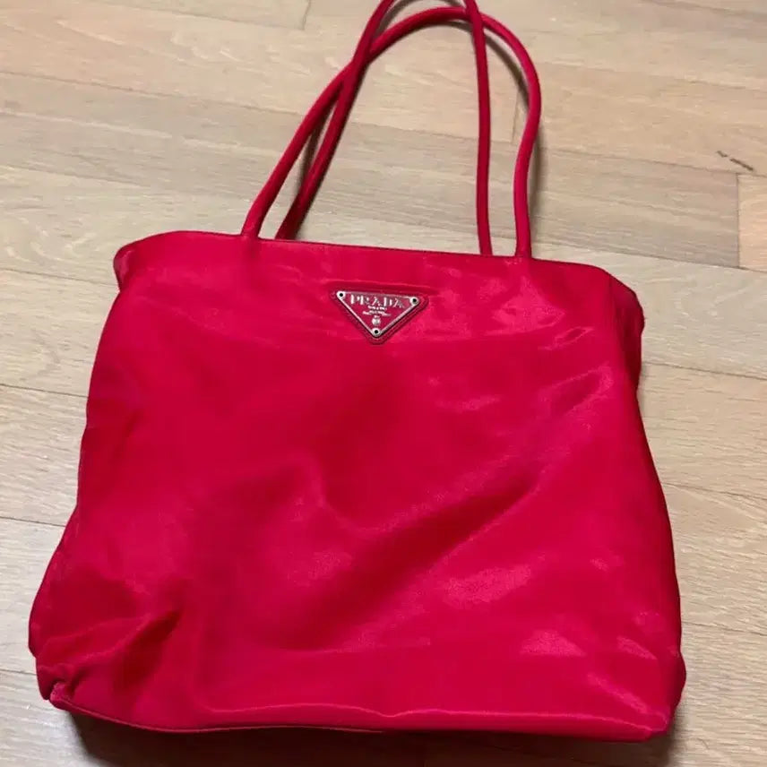 [BUNJANG] Prada Vintage Cherry Red Shoulder Bag / 빈티지 프라다 체리레드 숄더