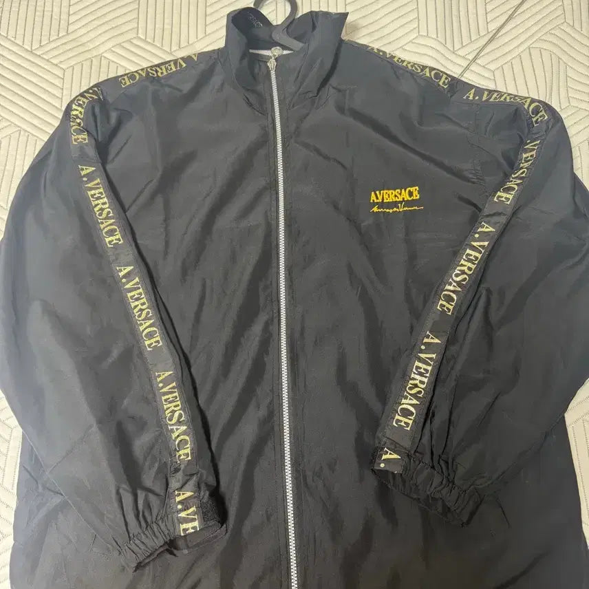 [BUNJANG] Vintage Versace Old School Windbreaker / 빈티지 베르사체 올드스쿨 바람막이