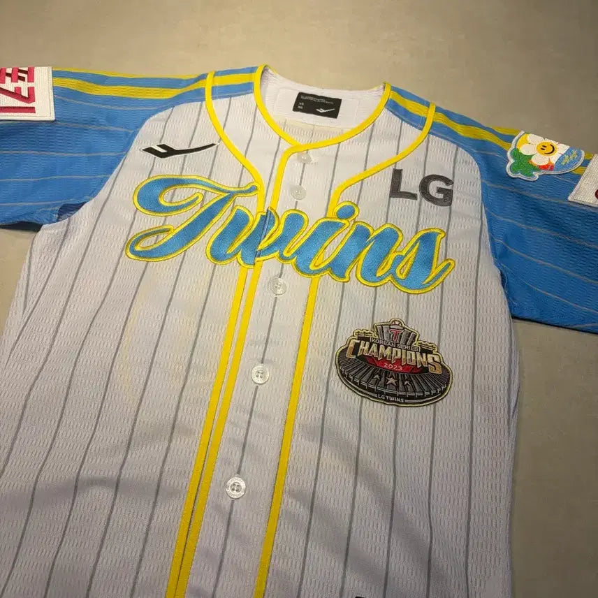 [BUNJANG] LG Twins Wiggle Wiggle Collaboration Uniform #85 Oh Ji-hwan / [85/오지환] 엘지트윈스 위글위글 콜라보 유니폼