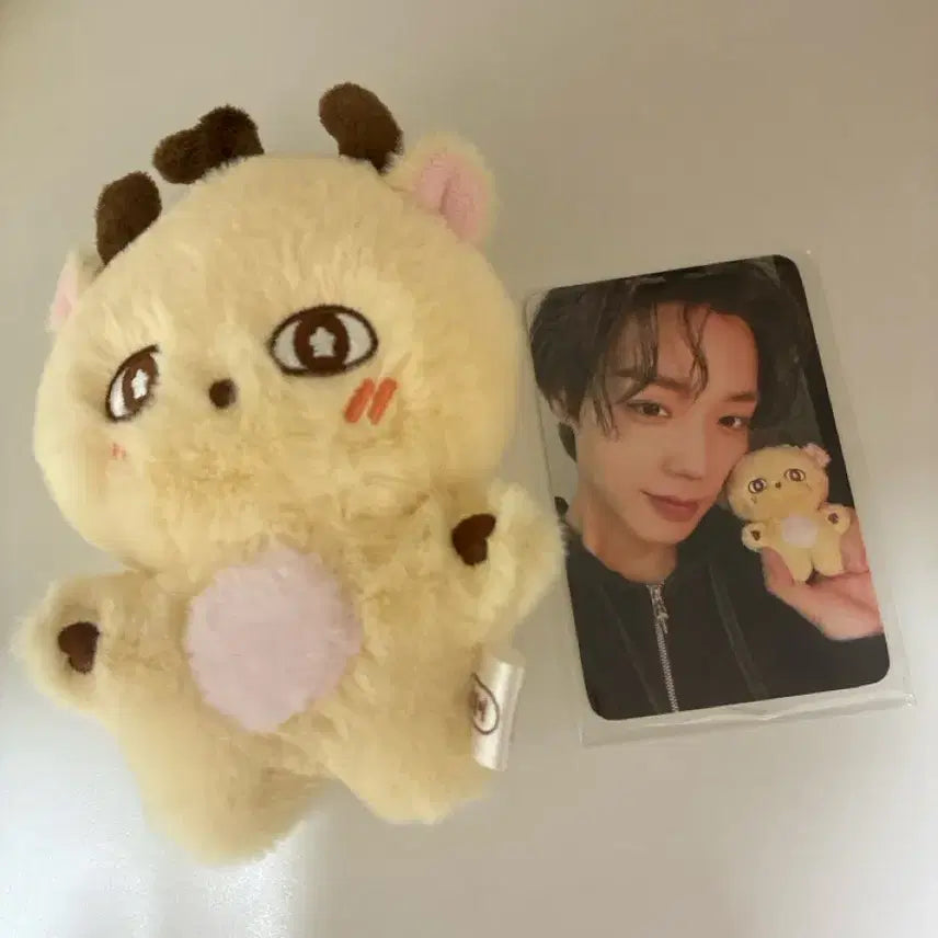[BUNJANG] Park Jihoon (Wanna One) 'So Sim Yi' Doll & Photocard Bundle Set / 박지훈소심이