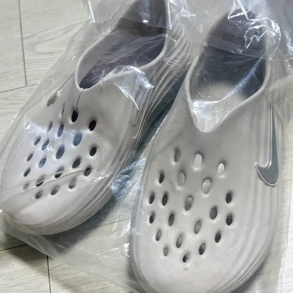 [BUNJANG] Nike React Revive Sandals/Slippers (Size 230) / 나이키 리액트 리주버네이트 새상품 230