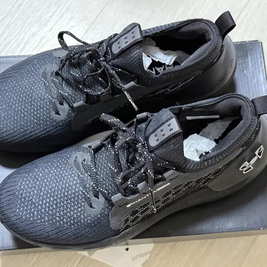 [BUNJANG] Under Armour UA HOVR Phantom 3 Sneakers (3027154-001) / 언더아머 UA 호버 팬텀 3 상태좋음 3027154-001