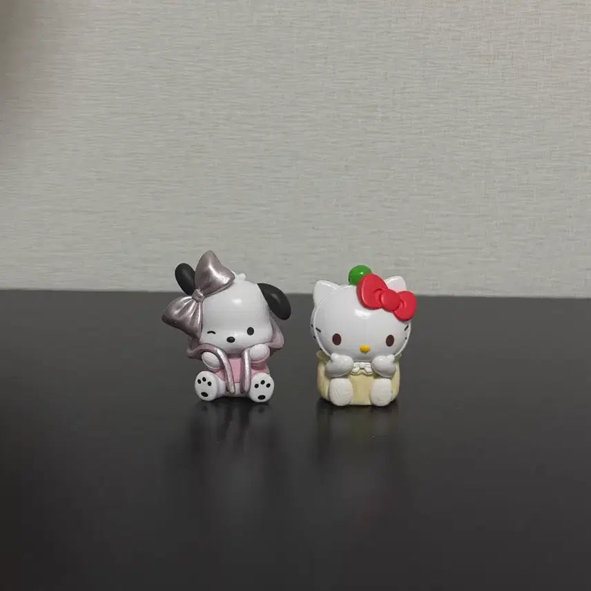 [BUNJANG] Sanrio Pochacco Ballet Ribbon & Sushi Kitty Gachapon Figures / 발레리본 포챠코 초밥 키티 가챠