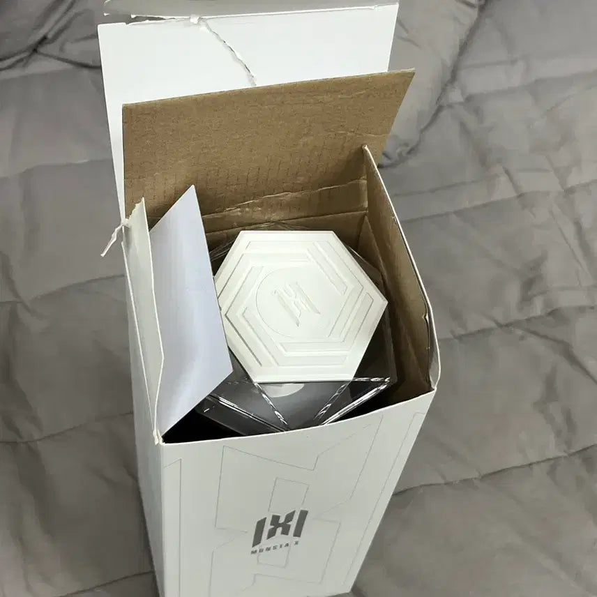 [BUNJANG] MONSTA X Official Lightstick Ver.3 / 몬둥이 ver.3