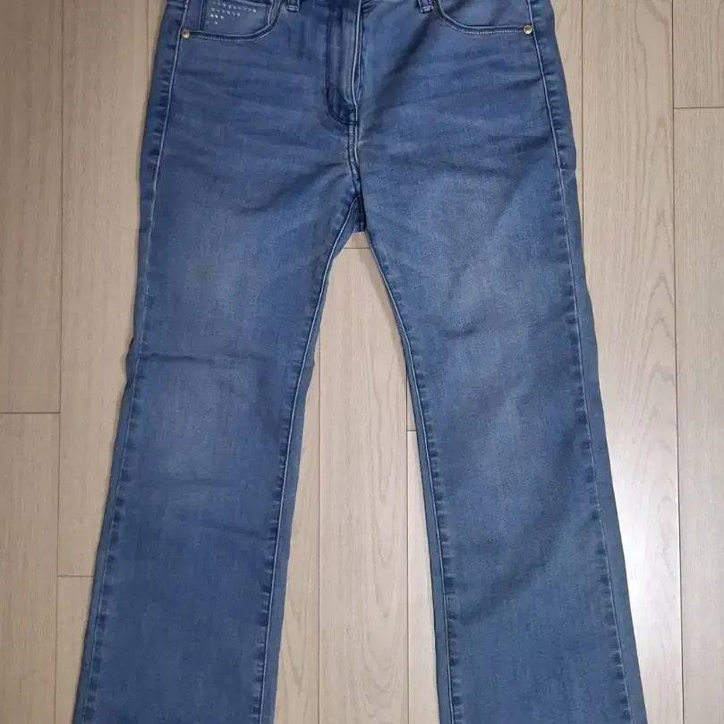 [BUNJANG] Women's Light Wash Bootcut Jeans / 여성 부츠컷 청바지 연청