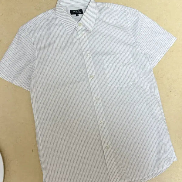 [BUNJANG] A.P.C. Pinstripe Short Sleeve Shirt / 아페쎄(A.P.C.) 화이트 핀스트라이프 반팔 셔츠