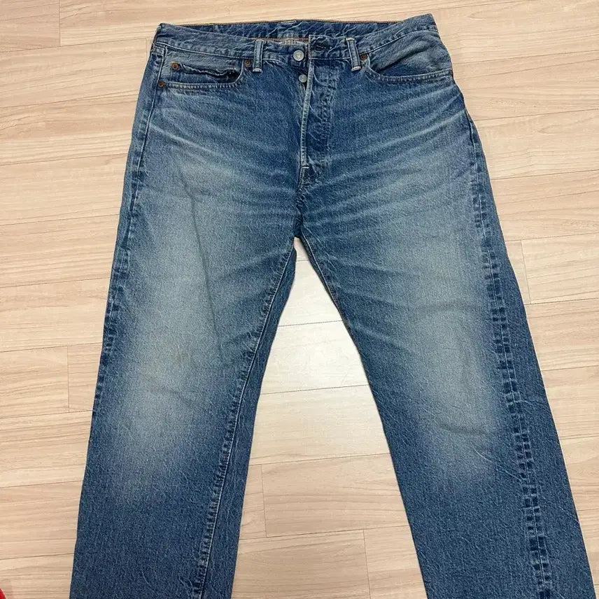 [BUNJANG] Warehouse 1100 Light Wash Jeans (Tagged 36, Fits 32) / 웨어하우스 1100 36