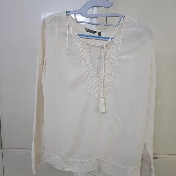 [BUNJANG] Massimo Dutti Women's V-Neck Blouse - Ivory / 마시모두띠 여성 블라우스 아이보리