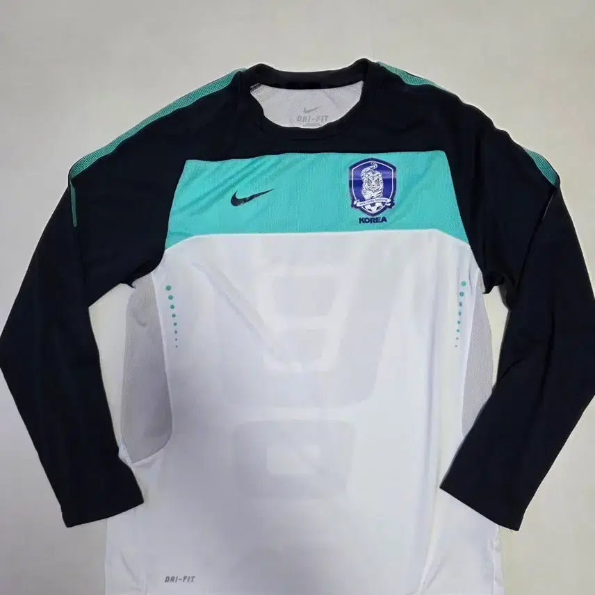 [BUNJANG] Nike South Korea National Football Team Long Sleeve Training Top / 나이키 대한민국 축구 국가대표팀 긴팔 트레이닝