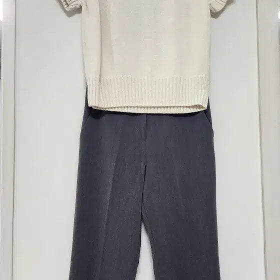[BUNJANG] This is, Grey Semi Bootcut Slacks / This is, 그레이 세미부츠컷 슬랙스 S 44-마른55