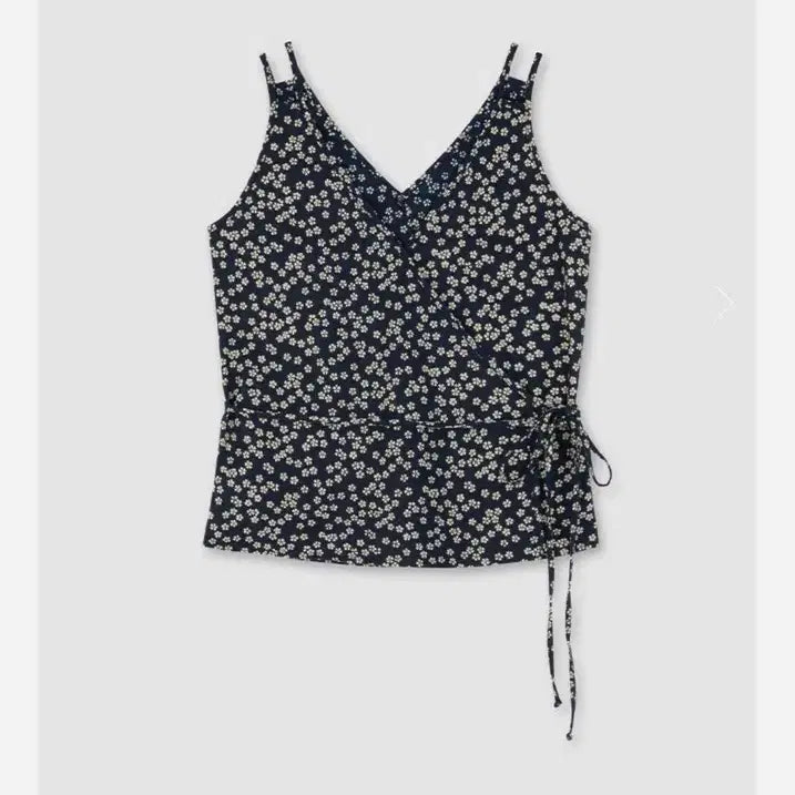 [BUNJANG] Urbanic Meadow Wrap Top S / 얼바닉 메도우 랩탑 medow wrap top