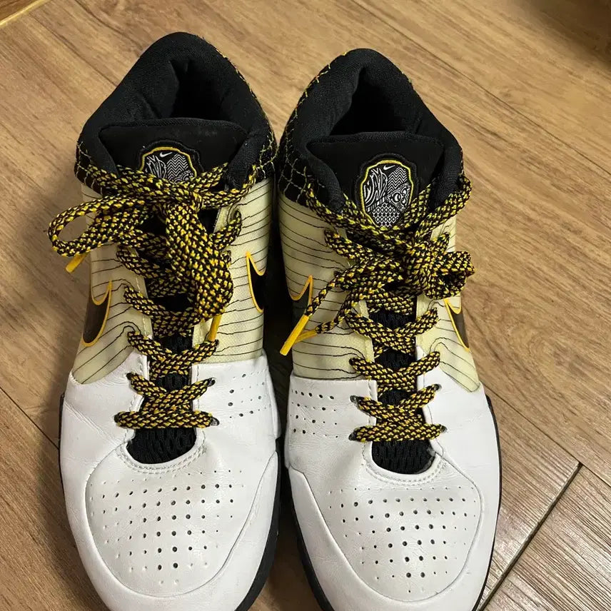 [BUNJANG] Nike Kobe 4 Protro White Black Del Sol / 나이키 코비 4 프로트로 화이트 블랙 델 솔