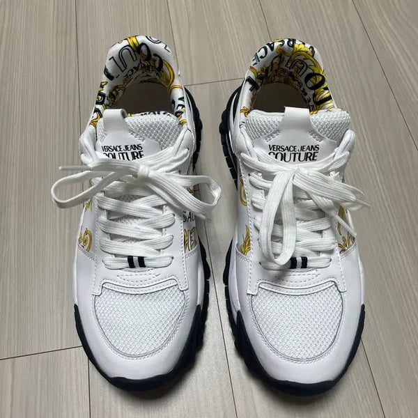 [BUNJANG] Versace Jeans Couture Medusa Sneakers / Versace Jeans Couture sneaker