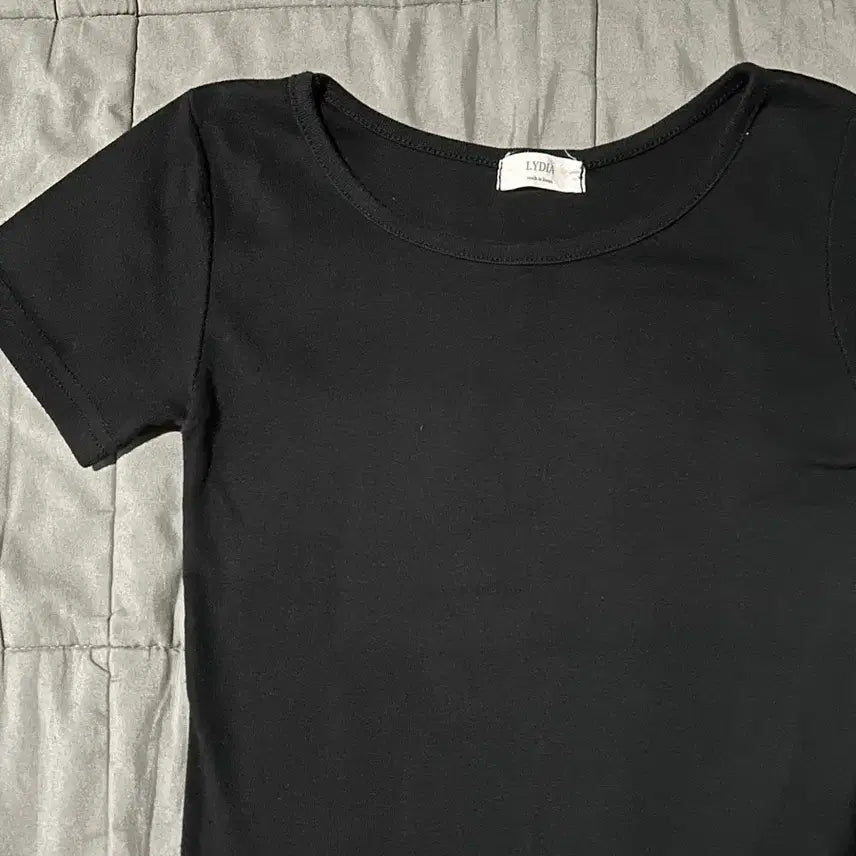 [BUNJANG] Black Basic Short Sleeve T-Shirt / 검정 기본 반팔티