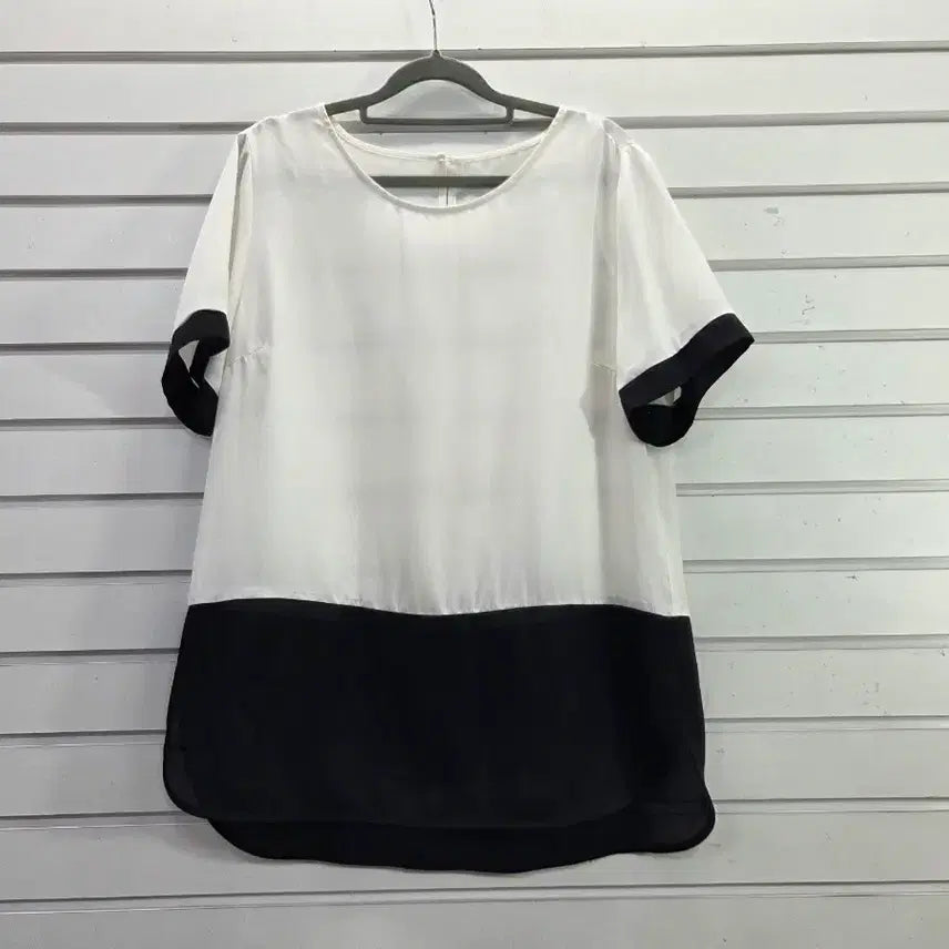 [BUNJANG] Two-Tone Chiffon Blouse (White/Black) / 화이트 블랙 투톤 쉬폰 블라우스/보물찾기천사