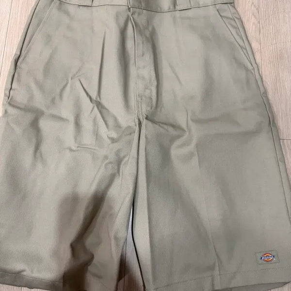 [BUNJANG] Dickies Loose Fit Work Shorts Khaki 36 / 디키즈 루즈핏 워크쇼츠 카키 36