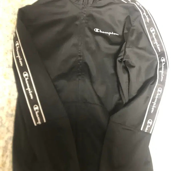 [BUNJANG] Champion Kids Track Jacket - Black, Size L / 챔피온 트랙탑 검정색 키즈 L
