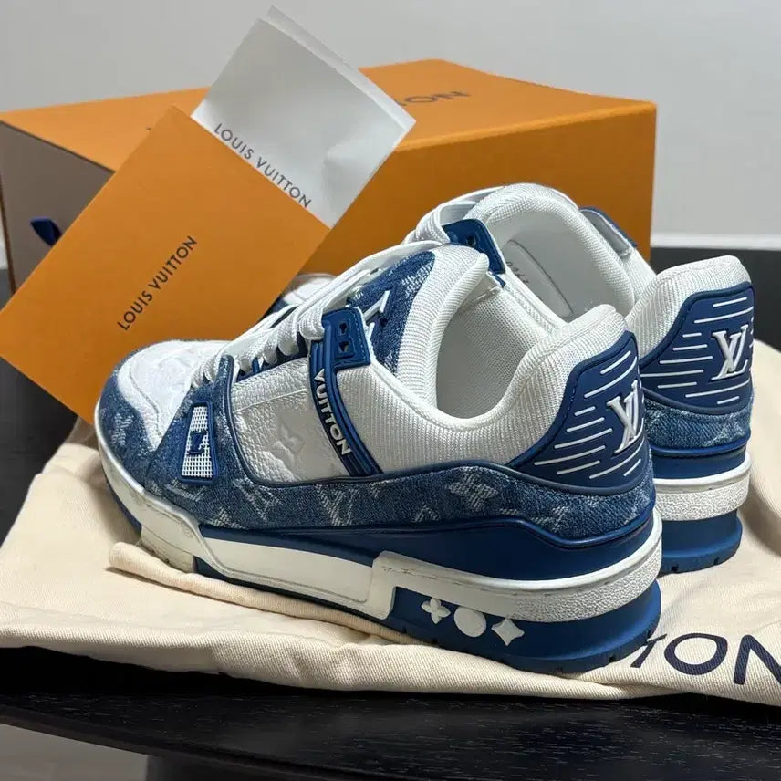 [BUNJANG] Louis Vuitton Sneakers Blue White 37.5 / 루이비통 스니커즈 블루 화이트 37.5/245