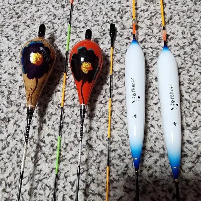[BUNJANG] Gunkyeilhah Cork Float Set (2 Sizes, 4pcs + 2 Service) / 민물낚시 장찌, 군계일학 찌