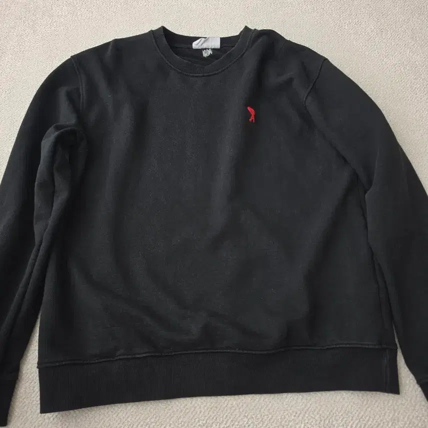 [BUNJANG] Ami Heart Logo Sweatshirt Black XL / 아미 맨투맨 블랙 XL 105