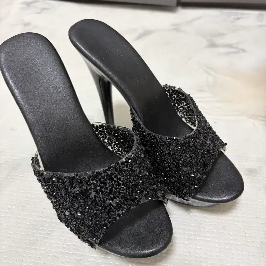 [BUNJANG] Black Cubic Mule Heels / 블랙 큐빅 뮬 힐