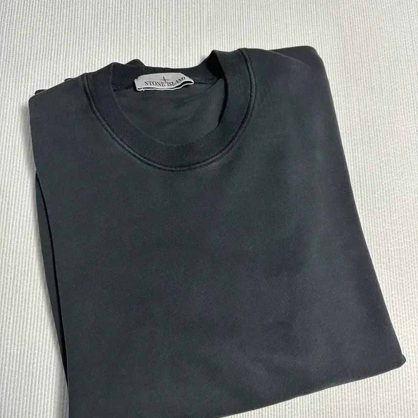 [BUNJANG] Stone Island 23SS Sweatshirt Black / 스톤아일랜드 맨투맨 23SS