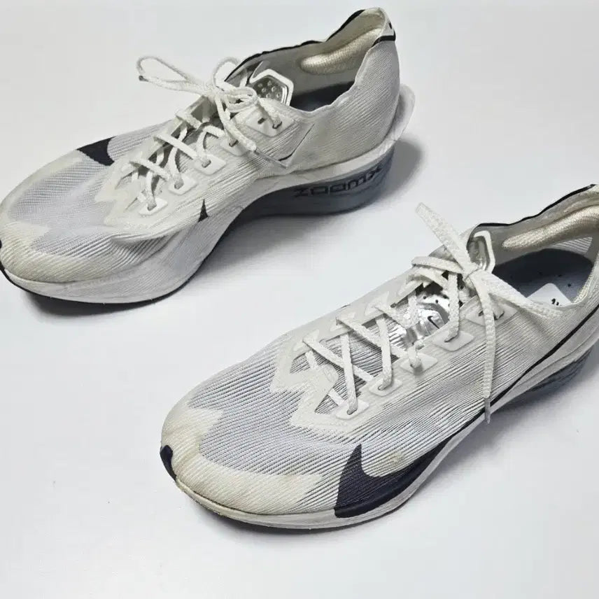 [BUNJANG] Nike ZoomX Vaporfly NEXT% 4 Running Shoes (260mm) / 나이키 줌X 베이퍼플라이 넥스트% 4 260