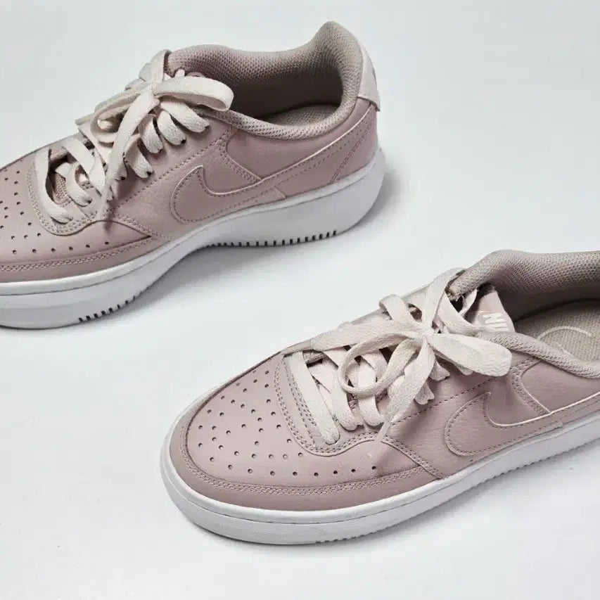 [BUNJANG] Nike Court Vision Alta Low Top Sneakers Pink White 245mm / 나이키 코트 비전 알타 245mm 핑크