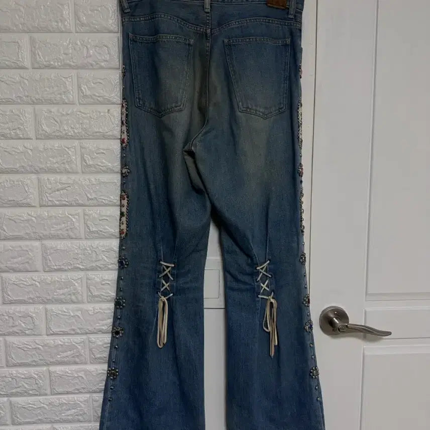 [BUNJANG] Capital Gemstone Flare Denim Pants / [3,L]캐피탈 잼스톤 플레어 데님 팬츠