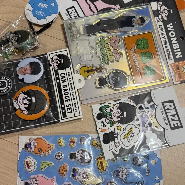 [BUNJANG] RIIZE Troll Wonbin Acrylic Stand, Keyring, Notebook, Can Badge, Sticker Set / 라이즈 트롤 원빈 아크릴 스탠드 키링 노트 캔뱃지 스티커
