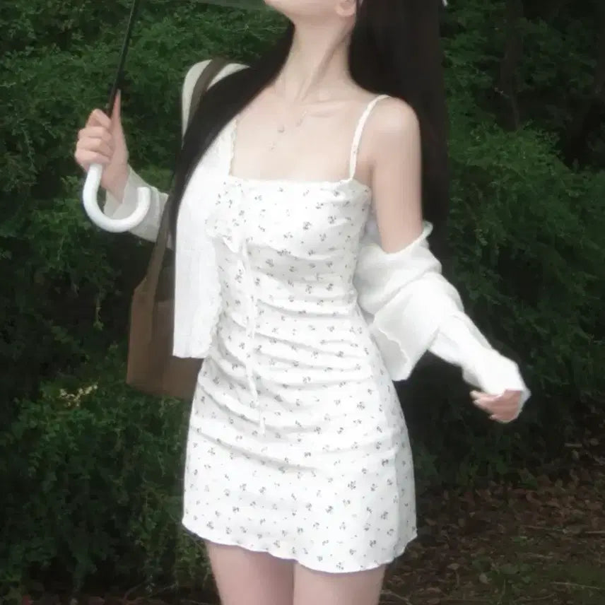 [BUNJANG] Avely Pure Rosy Floral Strap Mini Dress / 에이블리 청순 로지 잔꽃 스트랩 미니원피스