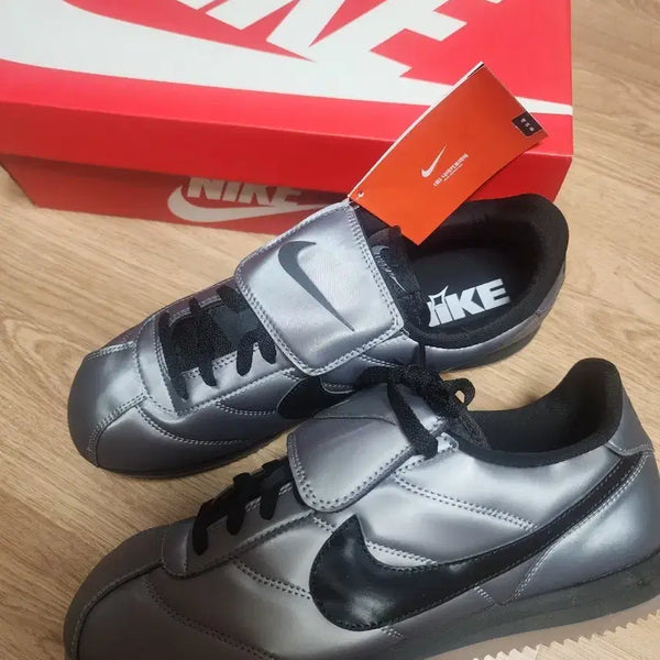 [BUNJANG] Nike Cortez Silver Metallic Men's Shoes Size 280 / 나이키 코르테즈 실버 메탈릭 새상품 280 사이즈