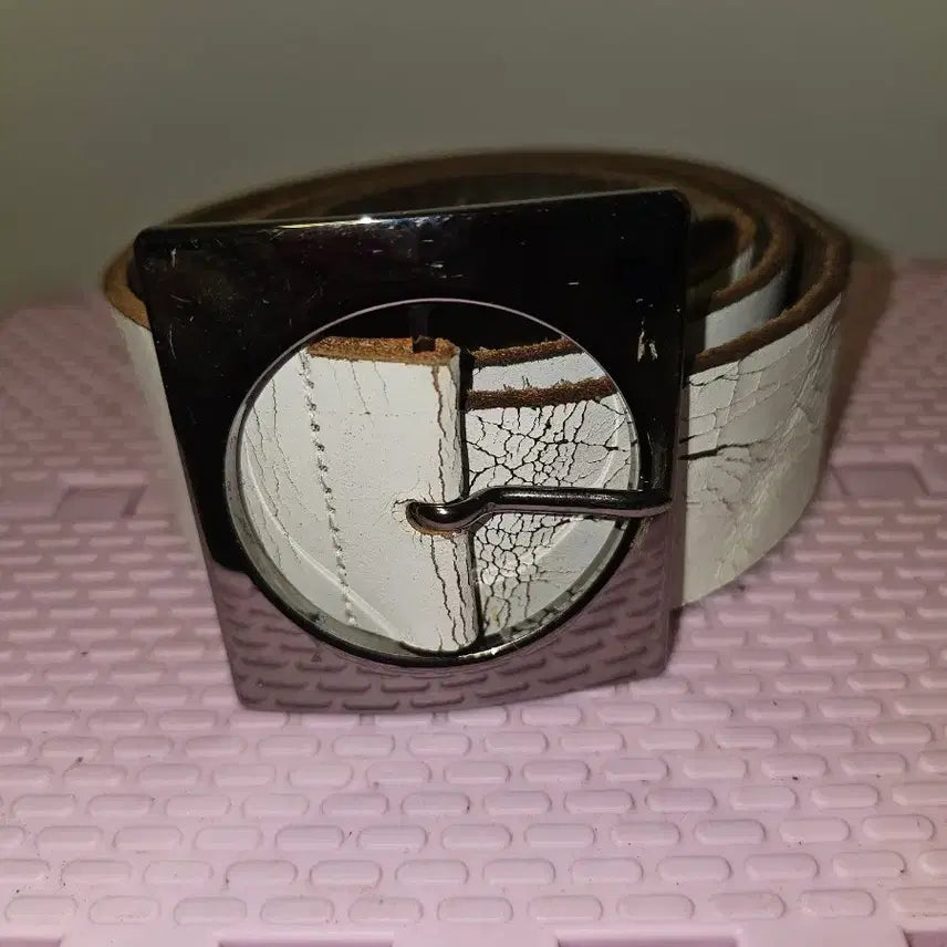 [BUNJANG] Dolce & Gabbana Square Silver Buckle Cracked Leather Belt / 돌체앤가바나 사각은장 가뭄 가죽벨트