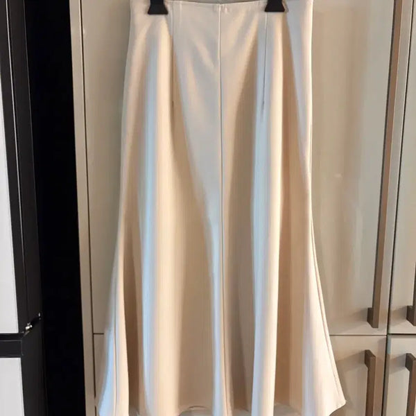 [BUNJANG] Feminine Ivory Flare Skirt Han Yu-ju / 아이보리 플레어 스커트 한유주 페미닌