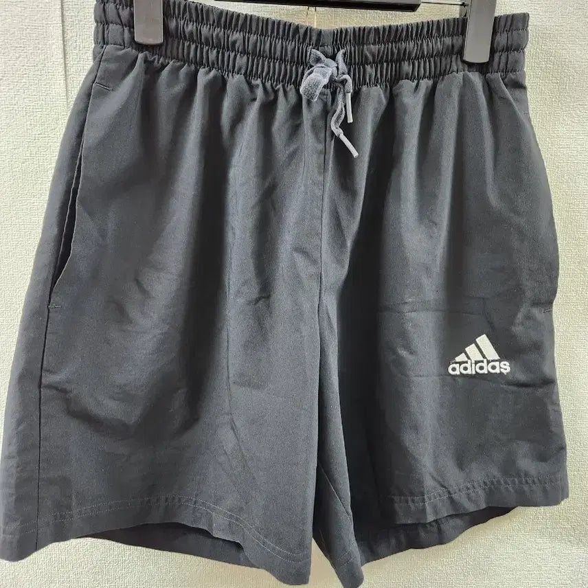 [BUNJANG] Adidas Black Shorts Size 95 / 아디다스 반바지 검정색 95