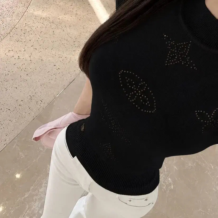 [BUNJANG] Punch Sleeveless Knit New Arrival / 펀칭 캡소매 니트 새상품 수입의류