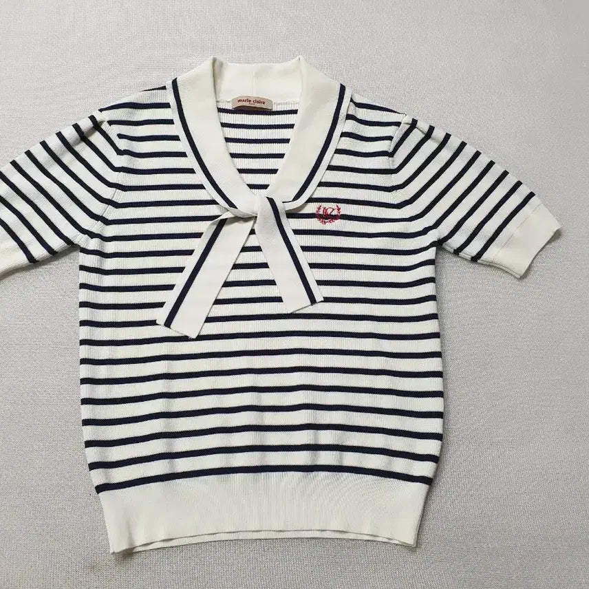 [BUNJANG] Marie Claire Striped Short Sleeve Knit Top Women's 90 (KR) / 마리끌레르 단가라 반팔 니트 66 여성90