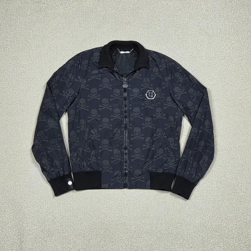 [BUNJANG] Philipp Plein Skull Hexagon Patch Windbreaker Jacket / [필립 플레인] 스컬 헥사곤 패치 윈드브레이커 자켓 | A00657
