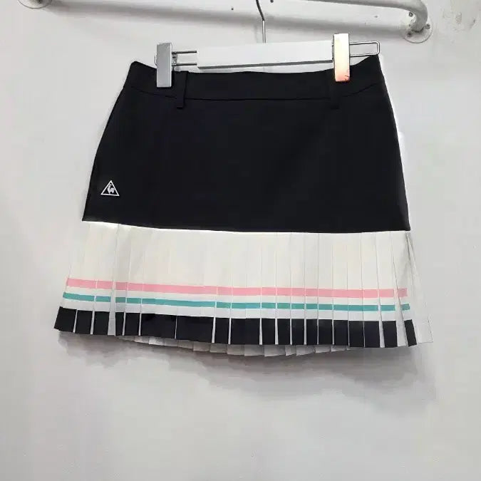 [BUNJANG] Le Coq Sportif Women's Skirt Size 27 / 르꼬끄 골프 여성 스커트