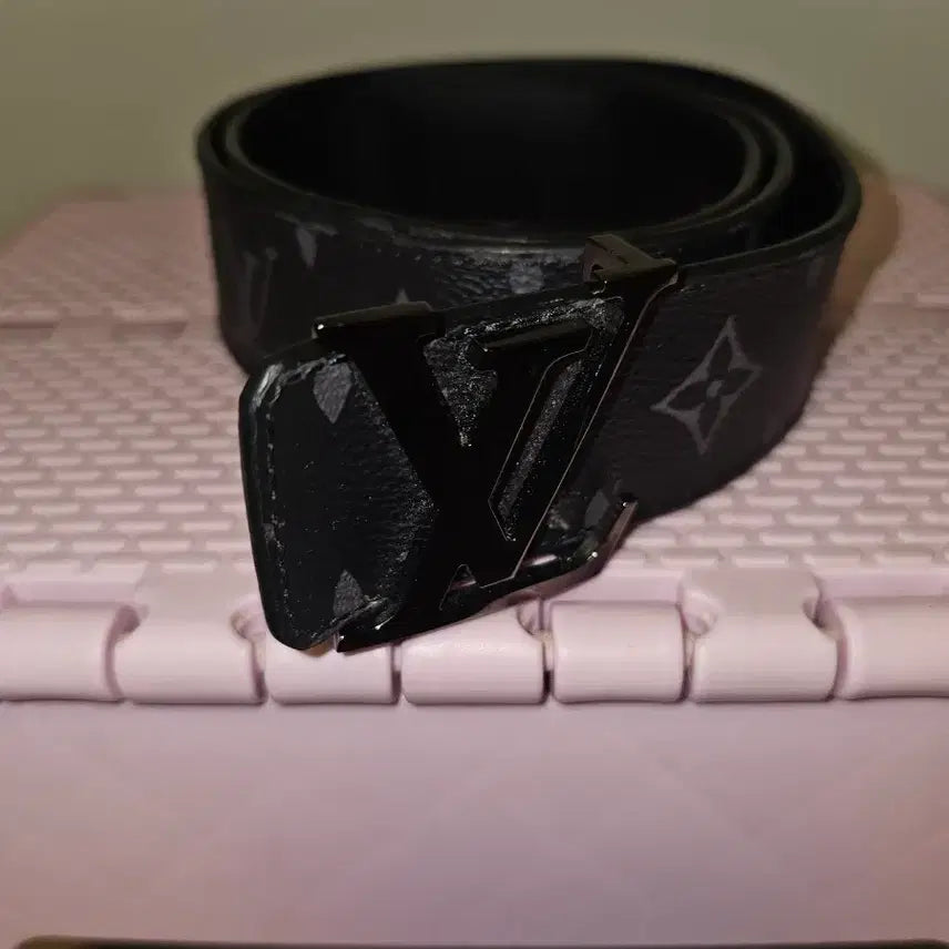 [BUNJANG] Louis Vuitton Eclipse LV Reversible Men's Belt Black / 루이비통 이클립스 LV 리버서블 남성 벨트 블랙