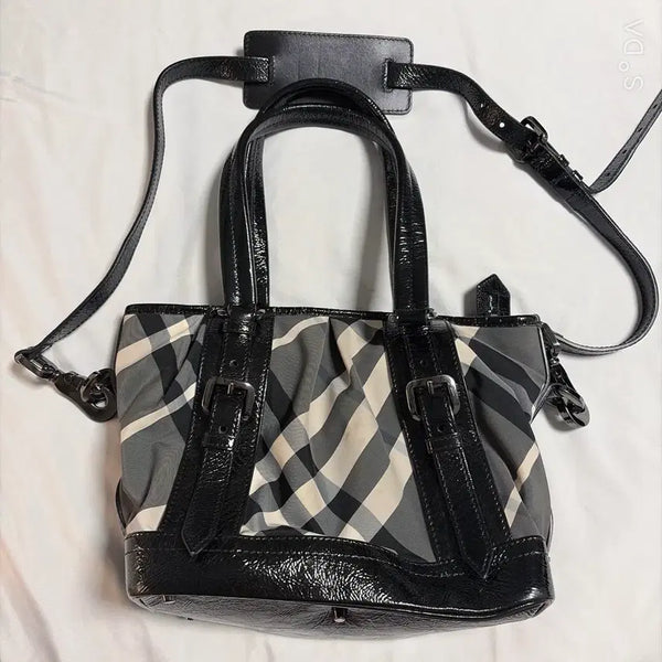 [BUNJANG] Burberry Canvas 2-Way Tote Bag Black / 버버리 캔버스 2WAY 토트백 블랙