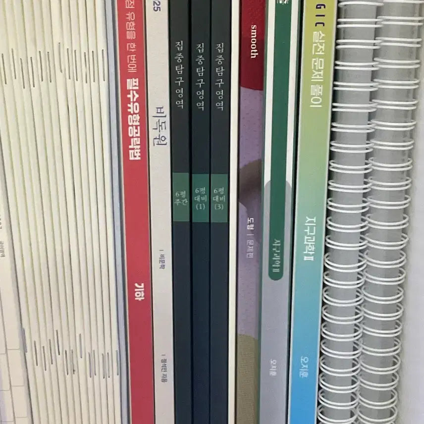 [BUNJANG] Yushin Jeong Mi-young 'Concentration Inquiry Area' Weekly Main Textbook Set (3 Volumes) / (총세권)집중탐구영역 6평대비-1, 3 6평 주간 본교재 유신 정미영