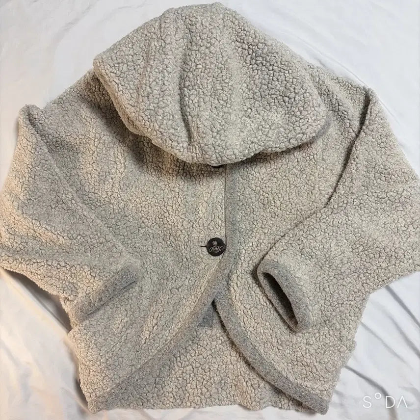 [BUNJANG] Vivienne Westwood Wool Fleece Hooded Cardigan Size 40 / 비비안웨스트우드 양털 뽀글이 후드 가디건 40