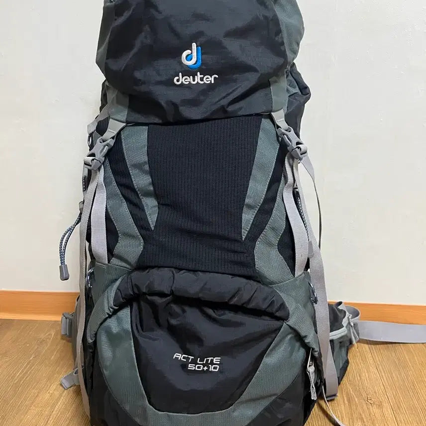 [BUNJANG] Deuter ACT Lite 50+10 Lightweight Hiking Backpack / 명품 도이터 액트라이트 ACT LITE 50+10 경량 등산배낭 백패킹 배낭
